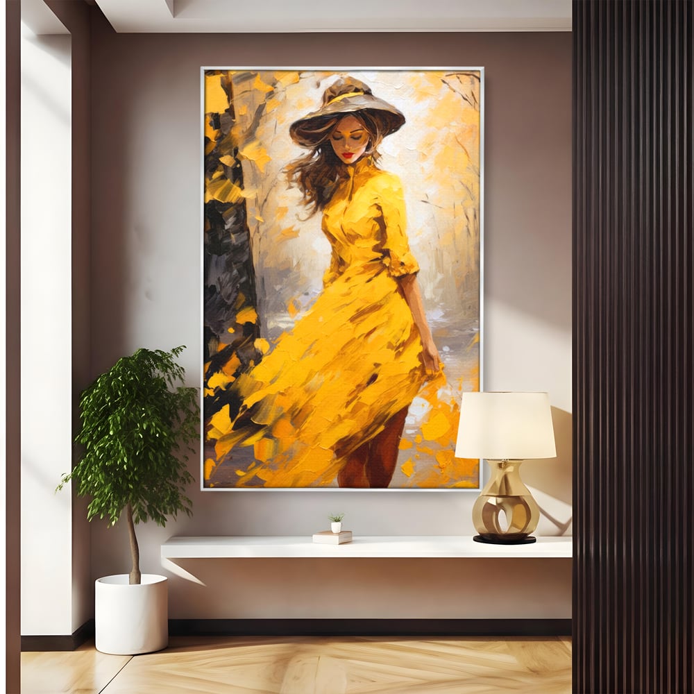 Tablou canvas cu tablou canvas cu femeie in galben, in rama de aluminiu argintiu